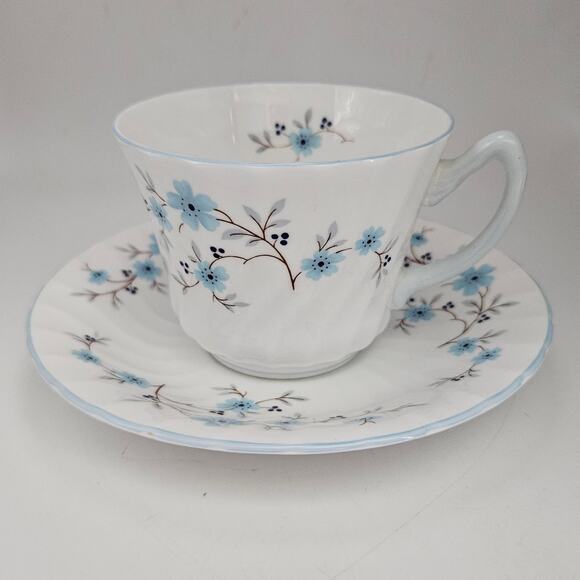 Royal Sutherland England Blue Floral Teacup & Saucer Set Fine Bone China - Picture 1 of 7